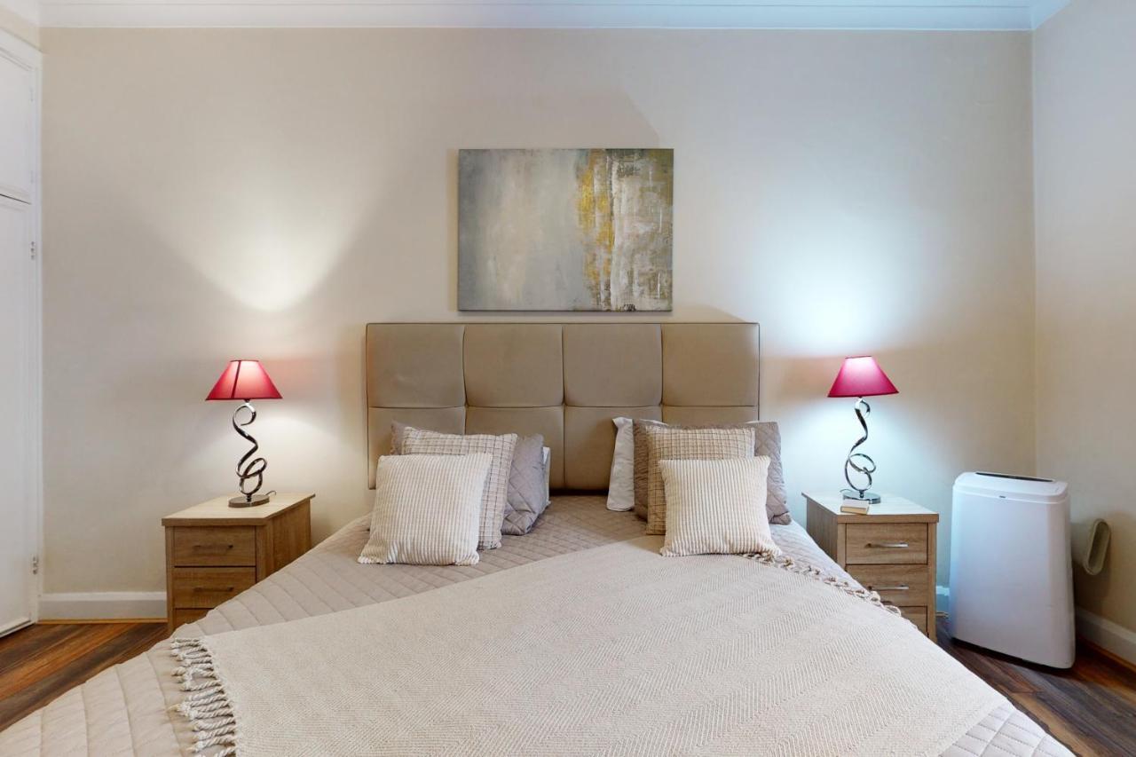 Park Lane Apartments/Shaw House Londra Dış mekan fotoğraf