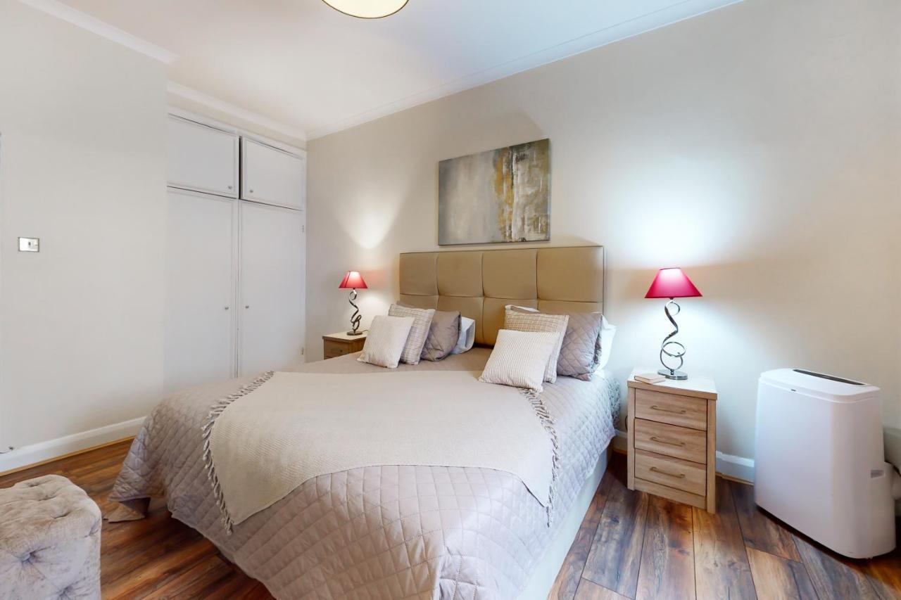 Park Lane Apartments/Shaw House Londra Dış mekan fotoğraf