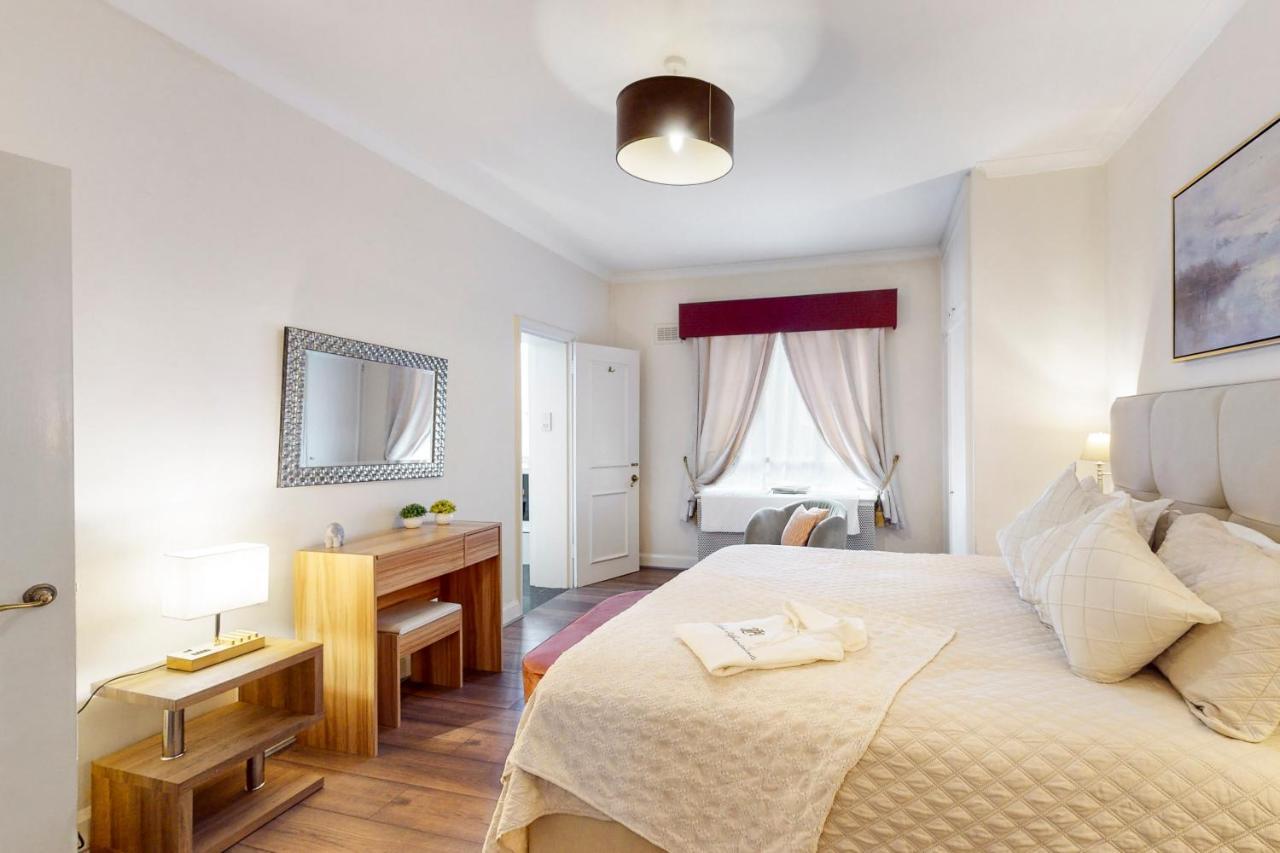 Park Lane Apartments/Shaw House Londra Dış mekan fotoğraf
