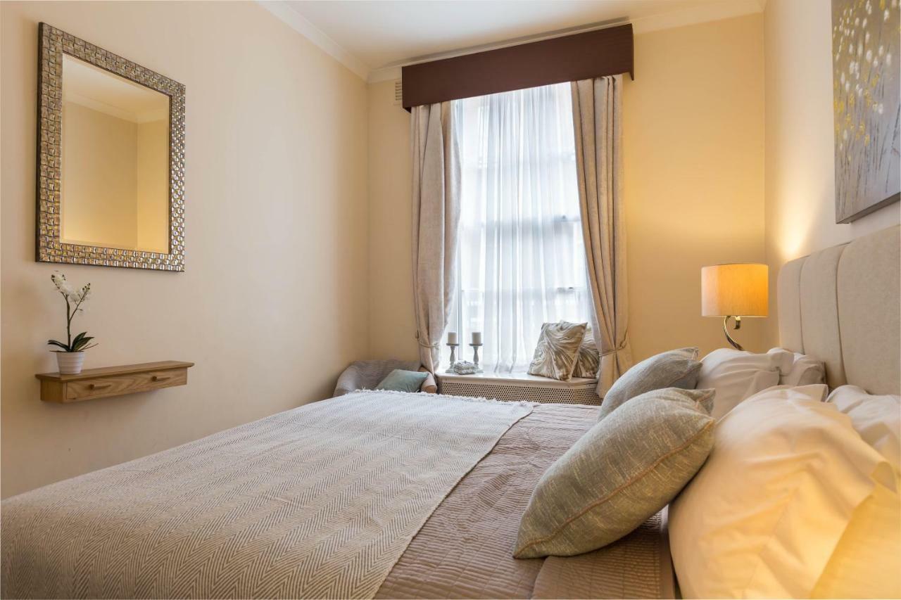 Park Lane Apartments/Shaw House Londra Dış mekan fotoğraf