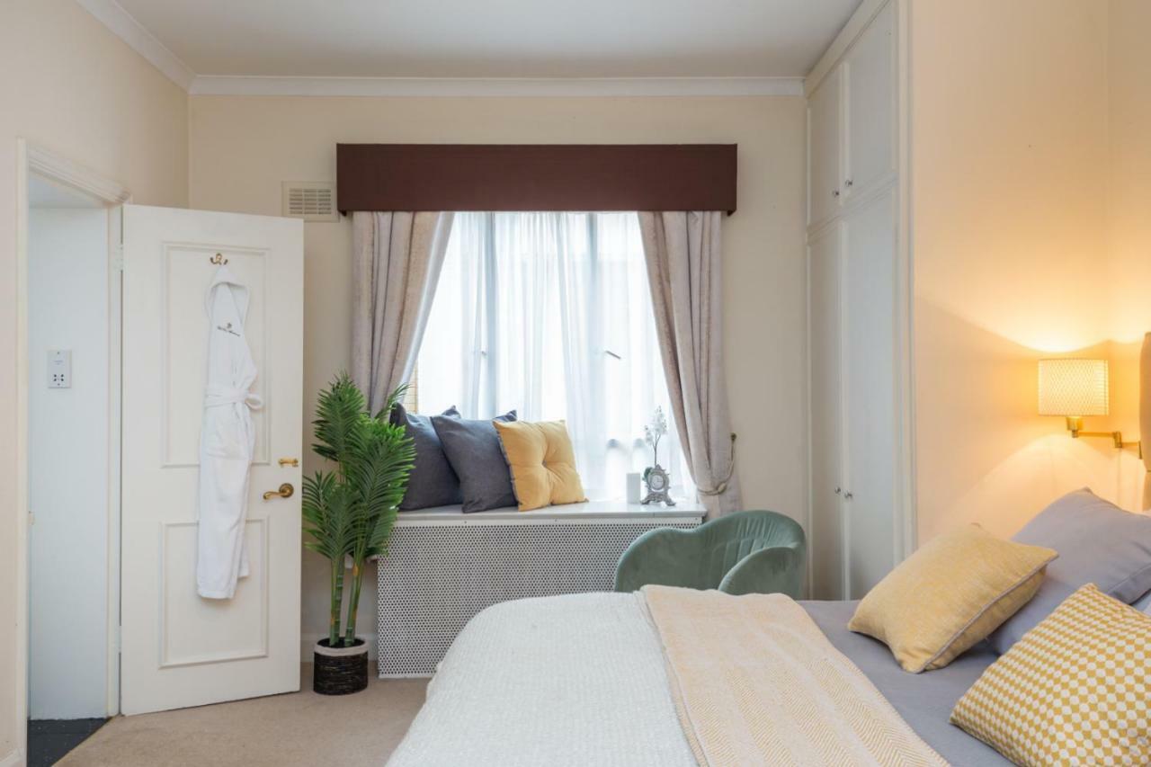 Park Lane Apartments/Shaw House Londra Dış mekan fotoğraf